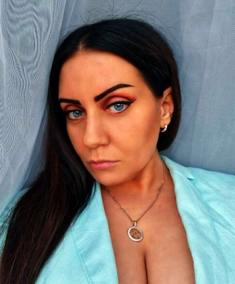 У меня опыт, и я знаю, как доставить настоящее удовольствие.
🌹 Мои нежные прикосновения и заботливые руки смогут расслабить тебя и довести до экстаза.
💃 Я готова исполнить все твои желания и фантазии. Мои услуги включают классический секс, оральные ласки, массаж и многое другое.
💋 Ты можешь полностью расслабиться, ведь все встречи со мной абсолютно конфиденциальны.
📷 У меня есть свежие фото, которые покажут тебе всю мою красоту.
🌟 Мои клиенты остаются довольными и всегда хотят вернуться ко мне снова.
🌃 Я жду тебя в Москве, чтобы сделать твои самые сокровенные мечты реальностью. Не упусти возможность испытать незабываемое удовольствие со мной! 💋 Яна